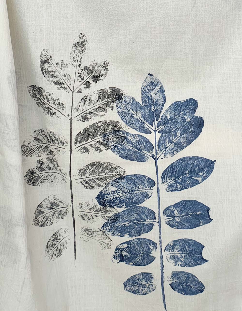 Leaf-Print-Khadi-Scarf-Close