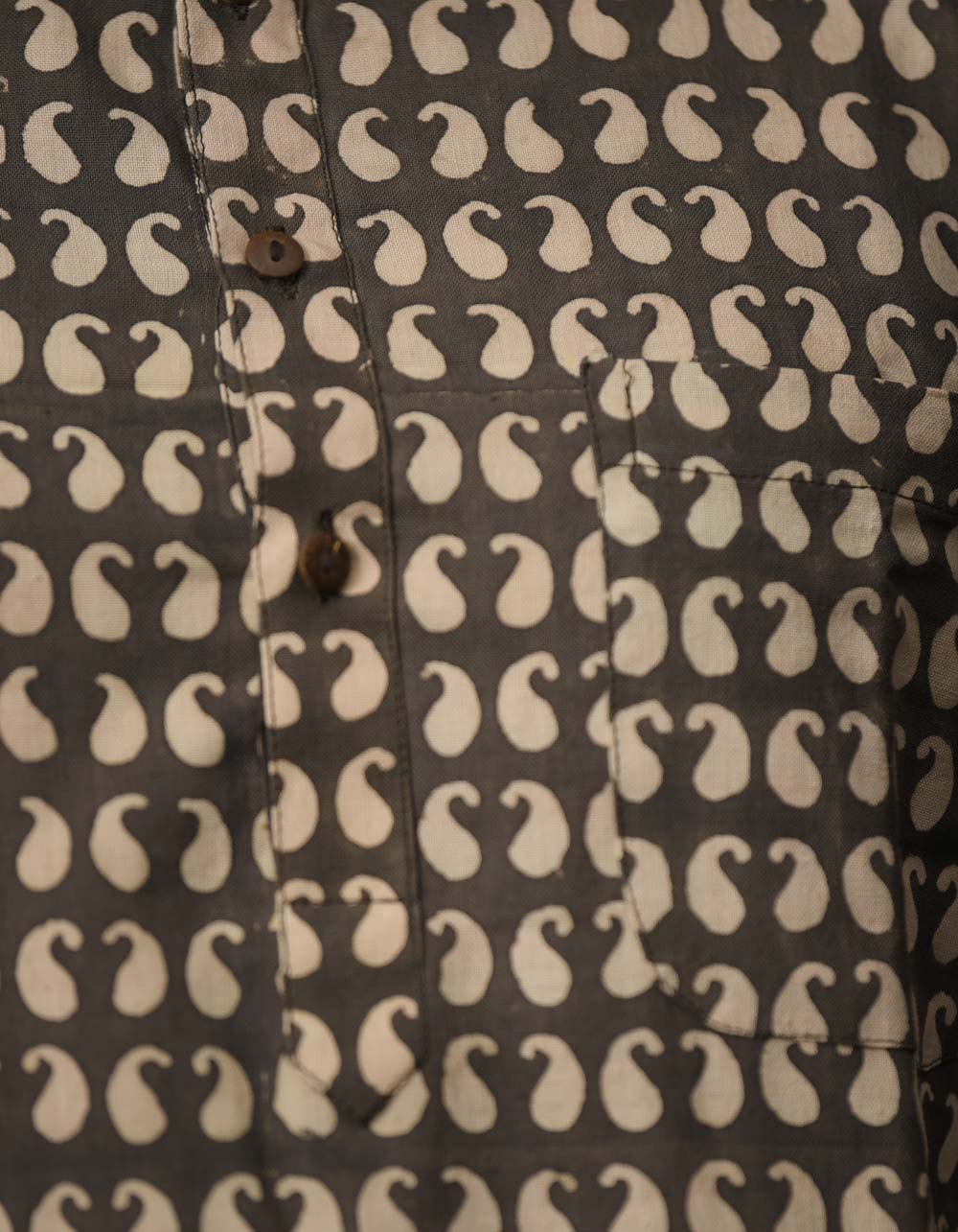 Men's-Paisley-Print-Khadi-Kurta-Close