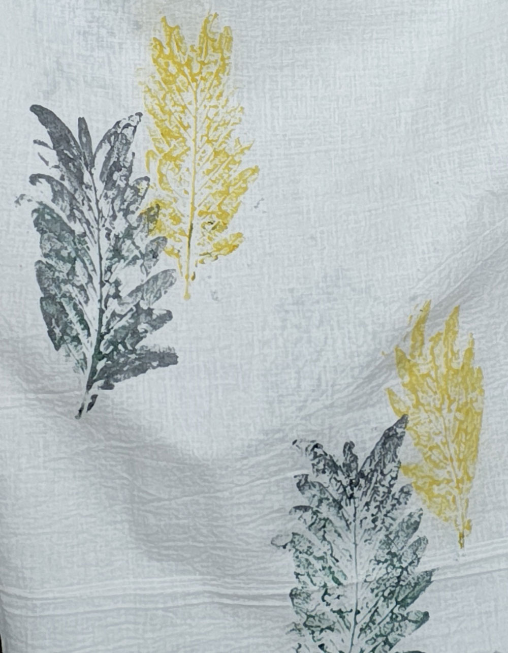 Raw-Leaf-Khadi-Scarf-Close