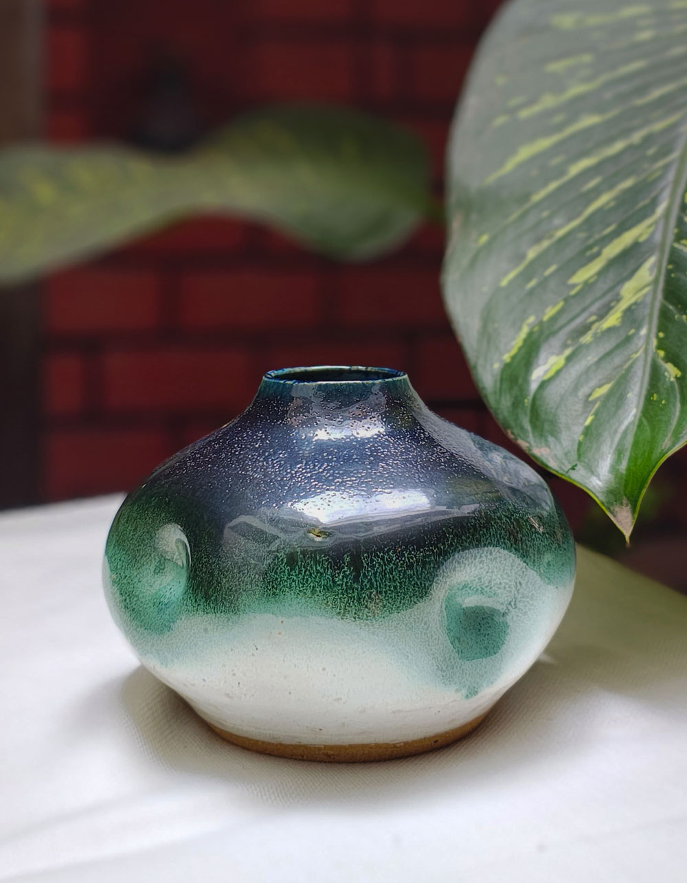 Teal-Fade-Vase_DETAILED
