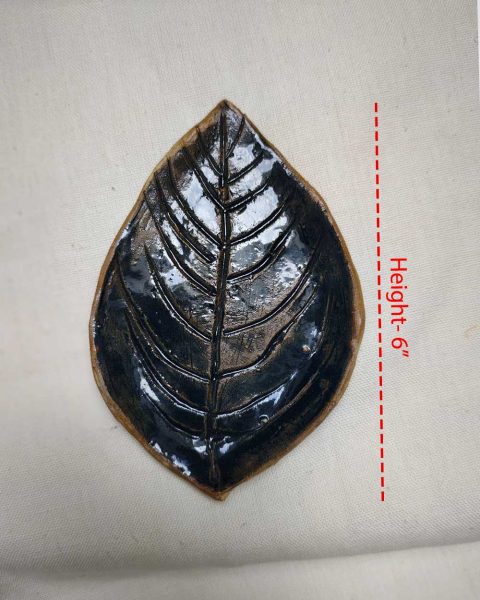Small Dark Leaf Dish