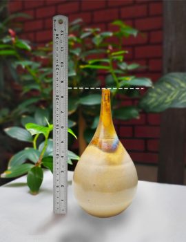 Teardrop ceramic pot